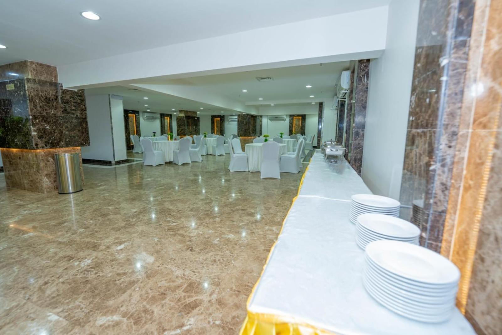 Rizq Palace होटल 4*